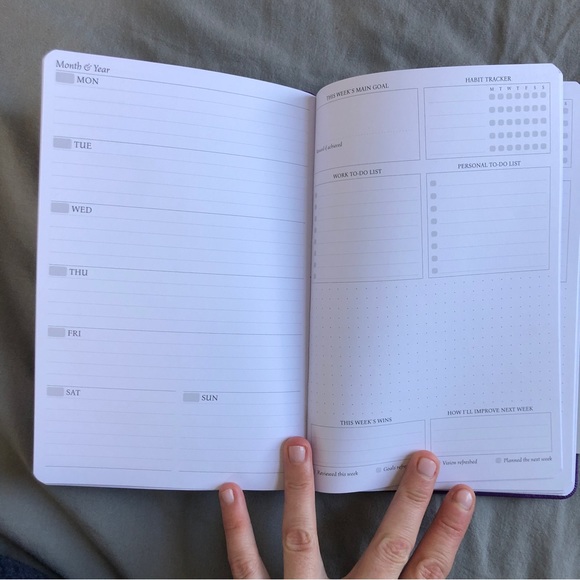 Legend Planner - Picture 2 of 2